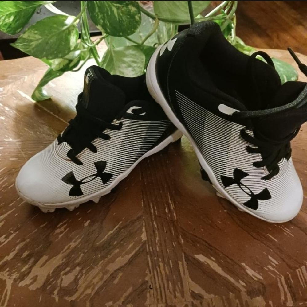 Under Armour baseball cleats